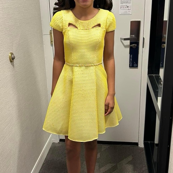 MacDuggal cocktail pageant interview girls size 12 - Picture 1 of 2